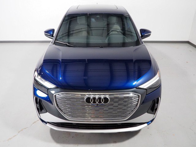 Used 2024 Audi Q4 e-tron quattro Premium Plus Sportback AWD/4WD image 11