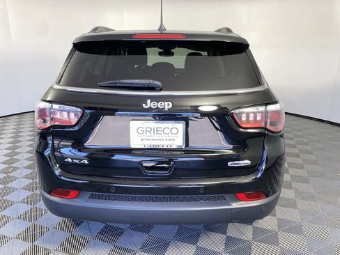 Used 2018 Jeep Compass Latitude w/ Popular Equipment Group AWD/4WD image 7