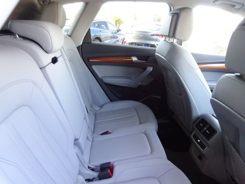 Used 2022 Audi Q5 2.0T Premium Plus AWD/4WD image 22