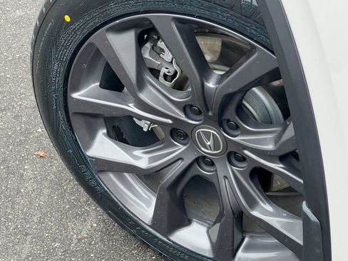 Used 2023 Acura MDX A-Spec image 11