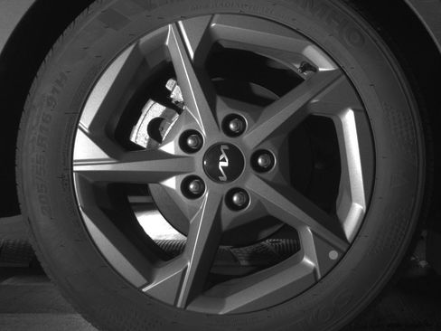 Used 2025 Kia K4 LXS image 15