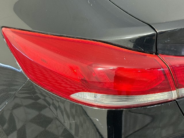 Used 2018 Hyundai Elantra SEL FWD image 32