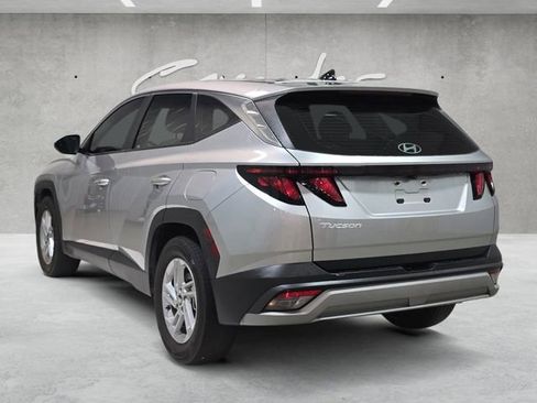 Used 2025 Hyundai Tucson SE image 14
