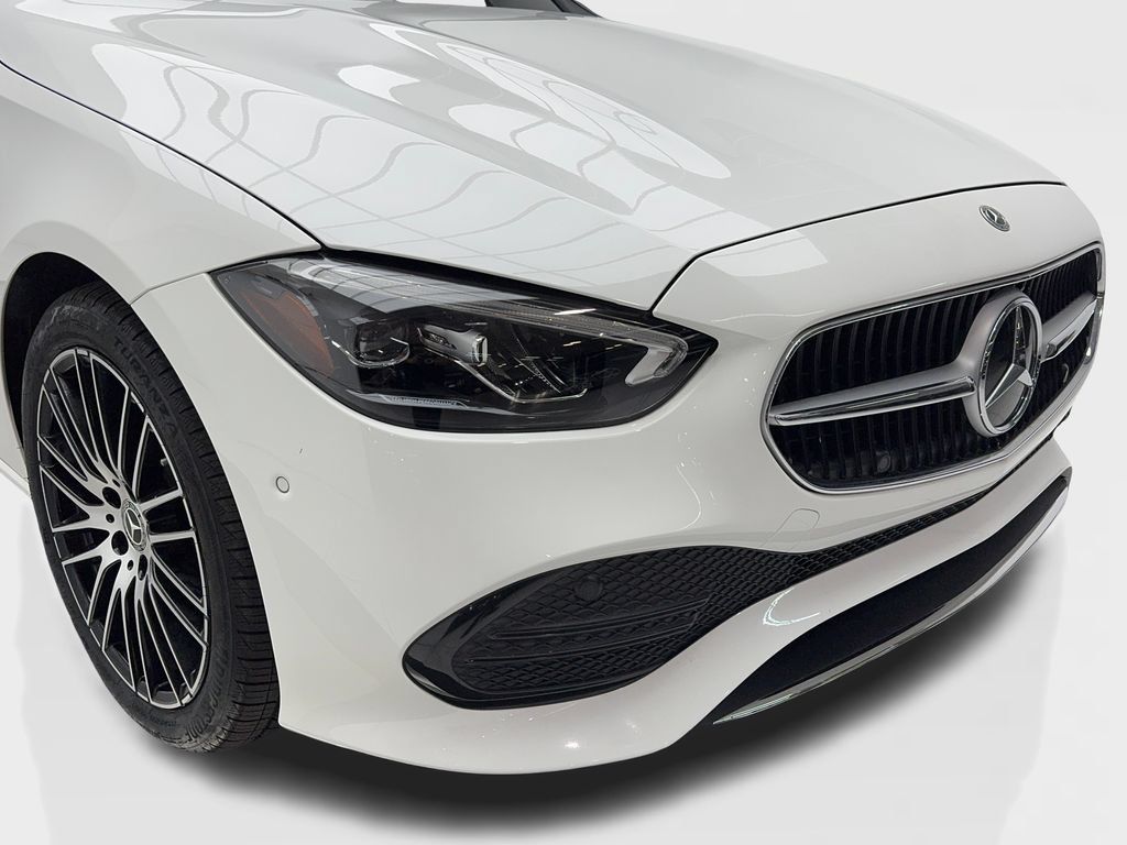 Used 2024 Mercedes-Benz C 300 4MATIC Sedan image 3