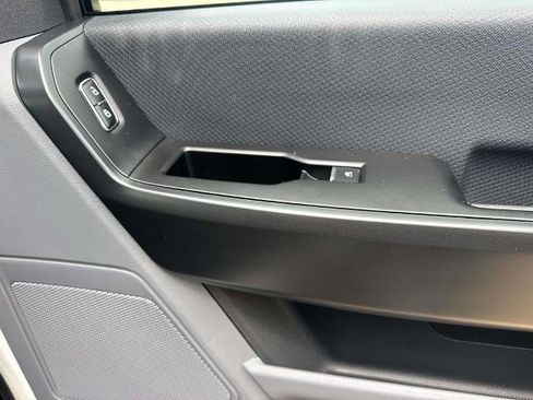 Certified 2025 Ford F150 XL RWD image 17