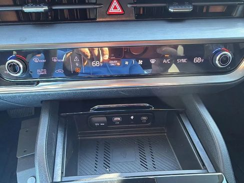 Used 2023 Kia Sportage EX image 33