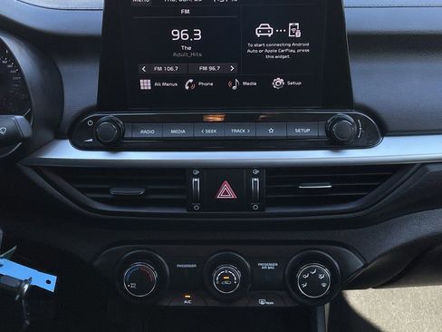 Used 2024 Kia Forte LXS image 16