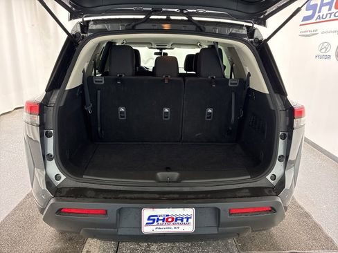Used 2024 Nissan Pathfinder S image 6