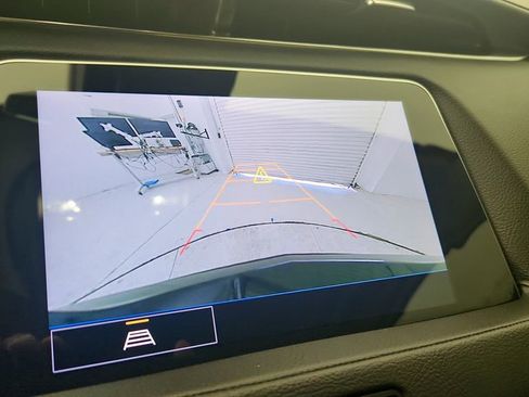 Certified 2023 Cadillac XT4 Luxury FWD image 20