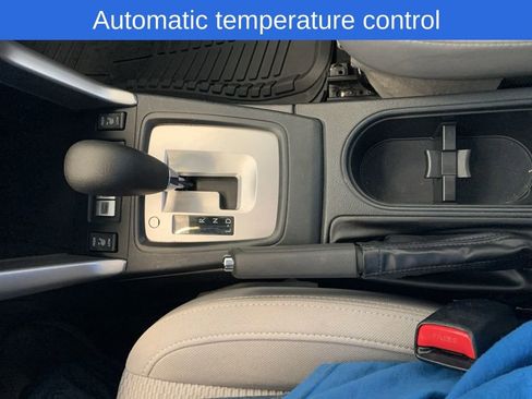 Used 2017 Subaru Forester 2.5i Premium w/ All-Weather Package AWD/4WD image 8