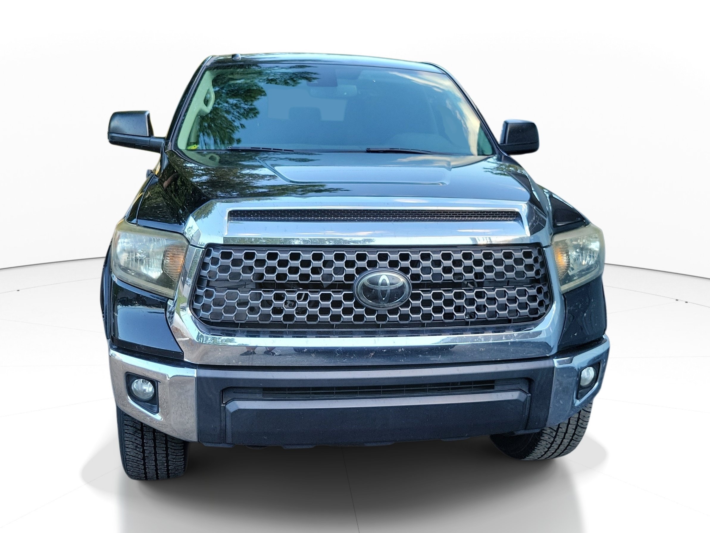 Used 2018 Toyota Tundra SR5 w/ SR5 Upgrade Package AWD/4WD image 6