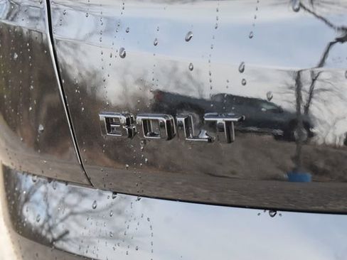 New 2027 Chevrolet Bolt RS w/ Technology Package FWD image 18