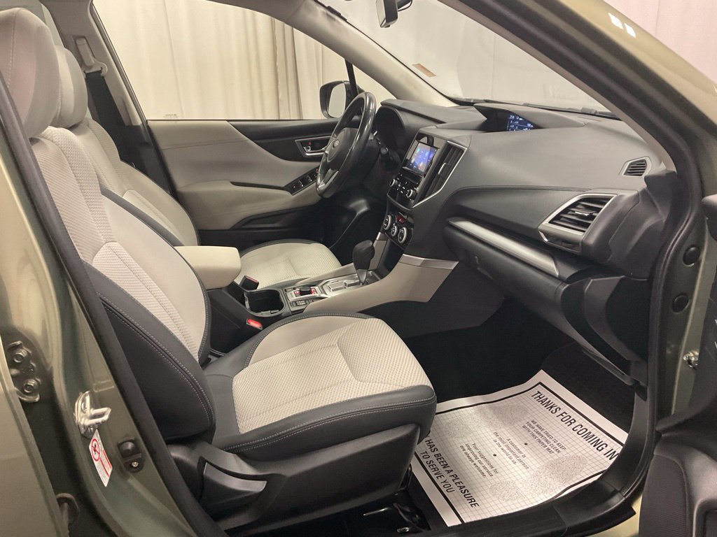 Used 2020 Subaru Forester Premium AWD/4WD image 29