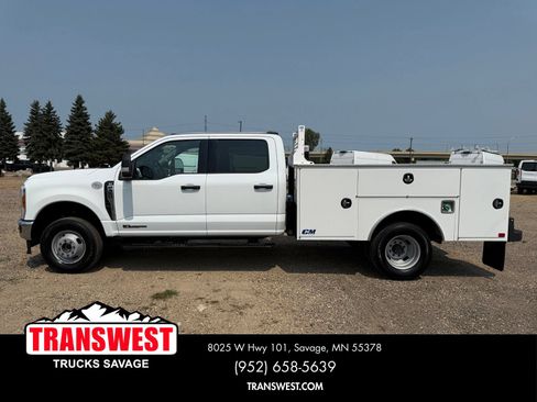 Used 2025 Ford F350 XLT AWD/4WD image 2