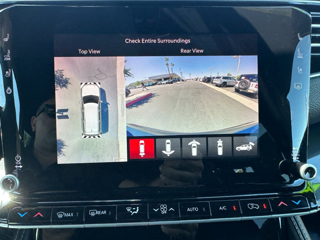 Certified 2022 Jeep Wagoneer Series I w/ Convenience Group I AWD/4WD image 35