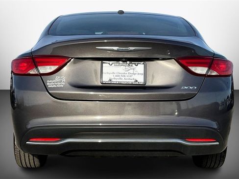 Used 2015 Chrysler 200 Limited w/ Convenience Group image 5