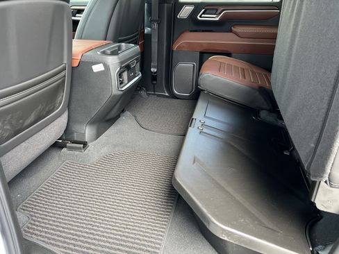 New 2026 GMC Sierra 3500 Denali Ultimate AWD/4WD image 19