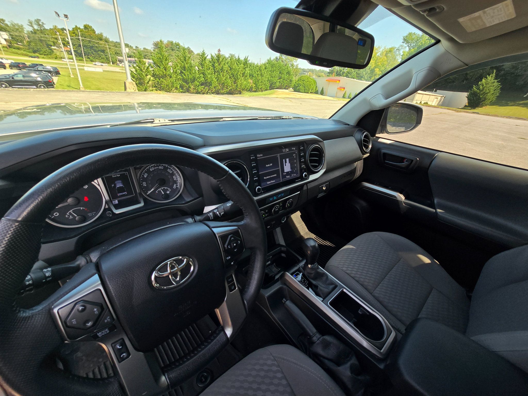 Used 2021 Toyota Tacoma SR5 RWD image 13