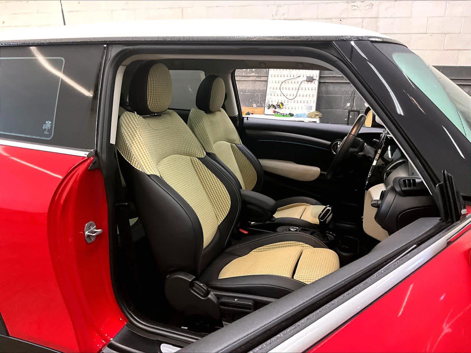 Used 2023 MINI Cooper SE FWD image 9
