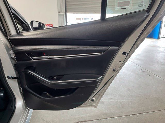 Used 2024 MAZDA MAZDA3 s FWD image 16