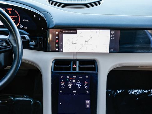 Used 2021 Porsche Taycan Base image 11