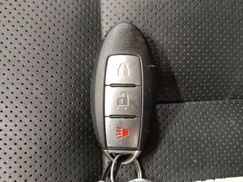 Used 2017 Nissan Rogue SL w/ SL Premium Package AWD/4WD image 32