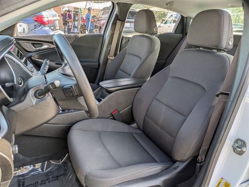 Used 2024 Chevrolet Malibu LT image 23