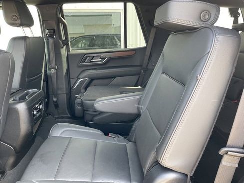 Used 2025 GMC Yukon Denali image 9
