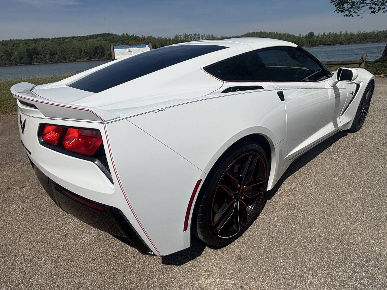 Used 2016 Chevrolet Corvette Stingray Coupe w/ Carbon Flash Badge Package RWD image 3