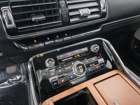 Used 2022 Lincoln Navigator Black Label image 29