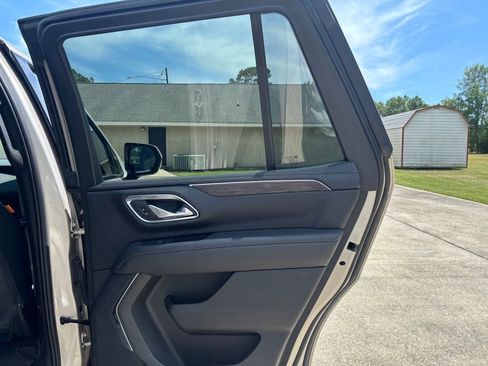 Used 2023 Chevrolet Tahoe LS RWD image 16