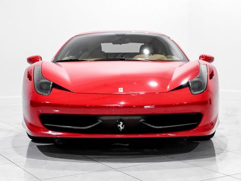 Used 2012 Ferrari 458 Italia Coupe image 2