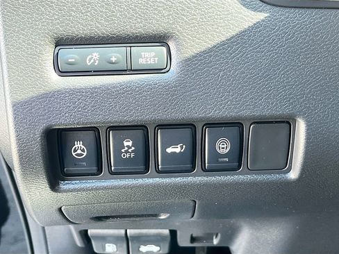 Used 2024 Nissan Murano SL AWD/4WD image 10