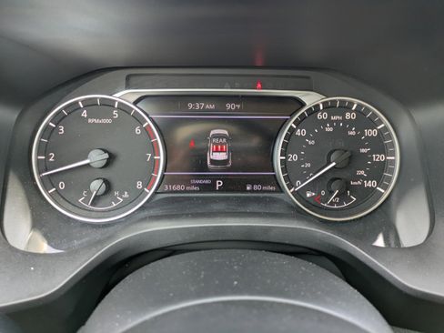 Used 2023 Nissan Rogue SV FWD image 24