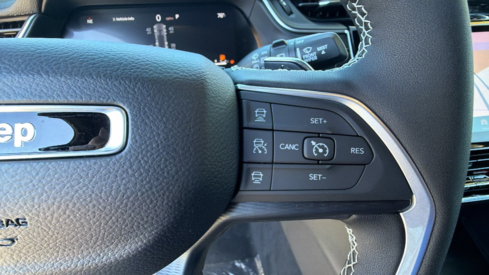 New 2027 Jeep Grand Cherokee Laredo X AWD/4WD image 24