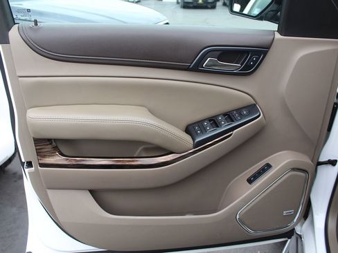 Used 2015 GMC Yukon SLT w/ Open Road Package image 18