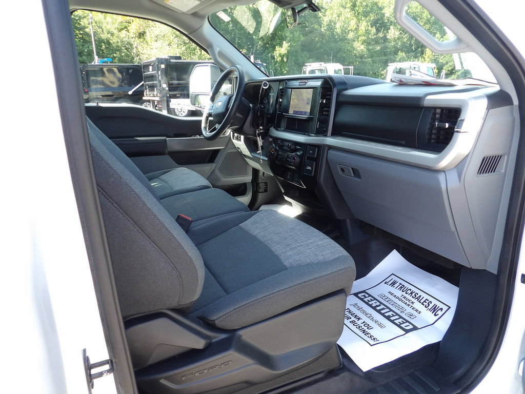 Used 2025 Ford F550 4x4 Crew Cab image 42