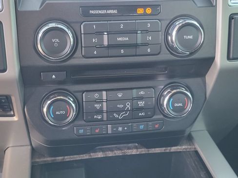Used 2017 Ford F350 Lariat w/ Lariat Ultimate Package AWD/4WD image 23