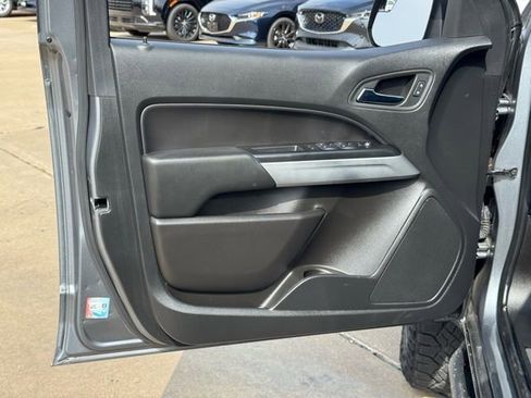 Used 2022 Chevrolet Colorado ZR2 w/ ZR2 Dusk Special Edition image 10