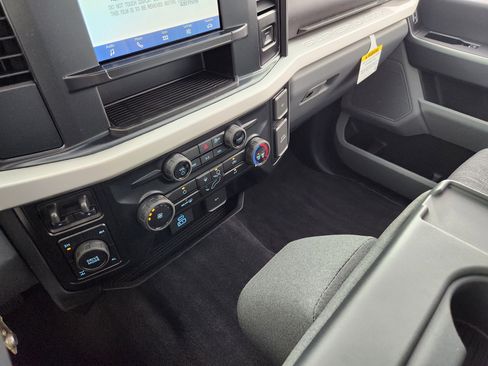 New 2026 Ford F350 XLT w/ FX4 Off-Road Package image 16