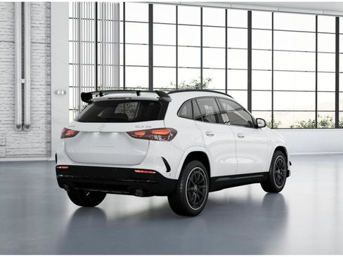 New 2025 Mercedes-Benz GLA 35 AMG 4MATIC image 22