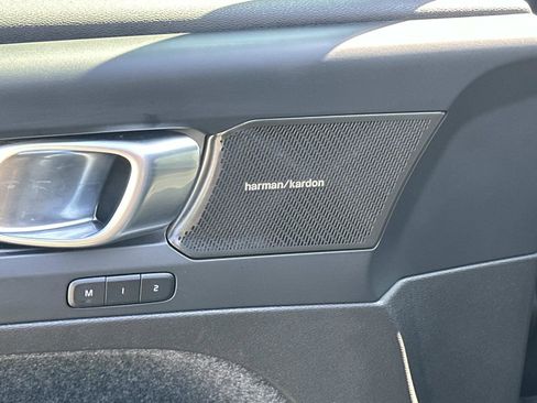 Certified 2023 Volvo XC40 Recharge Ultimate w/ Protection Package Premier image 16