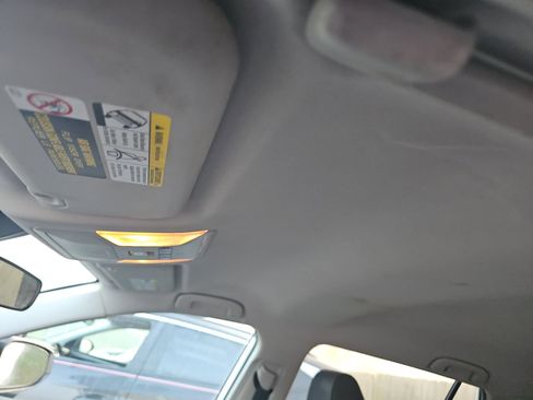 Used 2020 Toyota RAV4 LE image 20