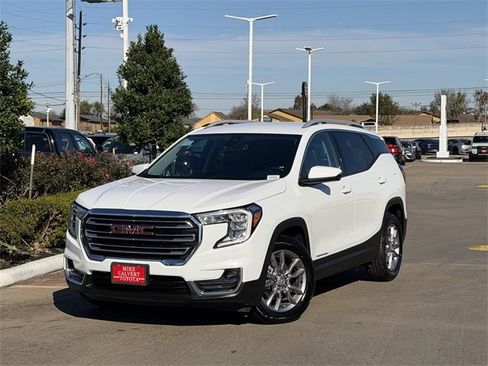 Used 2024 GMC Terrain SLT image 2