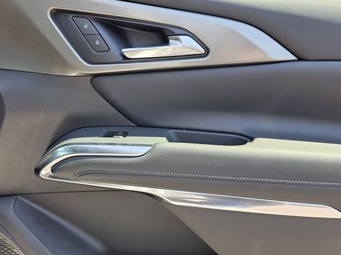 New 2026 Chevrolet Traverse LT w/ Driver Confidence Package FWD image 8