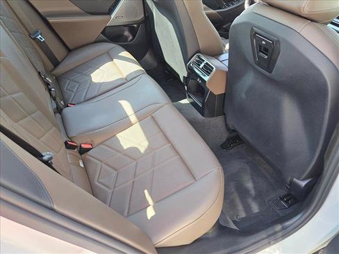 Used 2024 BMW 530i w/ Convenience Package RWD image 19