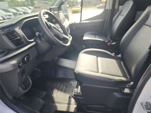 New 2026 Ford Transit 250 148 Medium Roof w/ Load Area Protection Package RWD image 12
