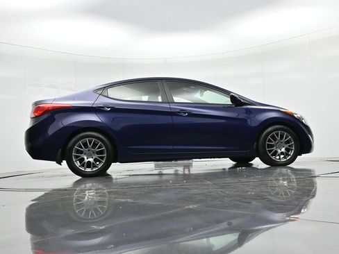 Used 2013 Hyundai Elantra GLS w/ Preferred Pkg FWD image 21