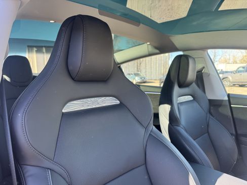 Used 2024 Tesla Model 3 Performance image 22