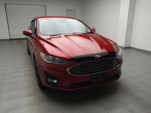 Used 2020 Ford Fusion SE w/ Equipment Group 151A FWD image 14